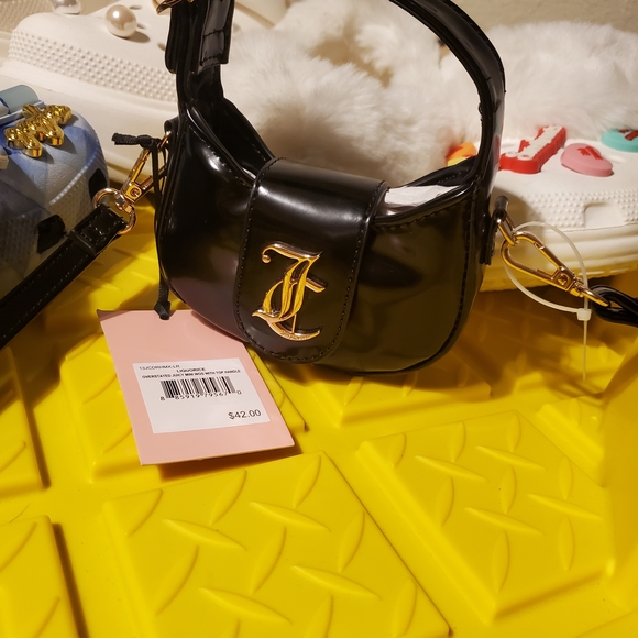 Handbags - Black Patent Leather Shoulder Bag